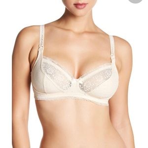 NWT Wirefree Bravado Nursing Bra!
